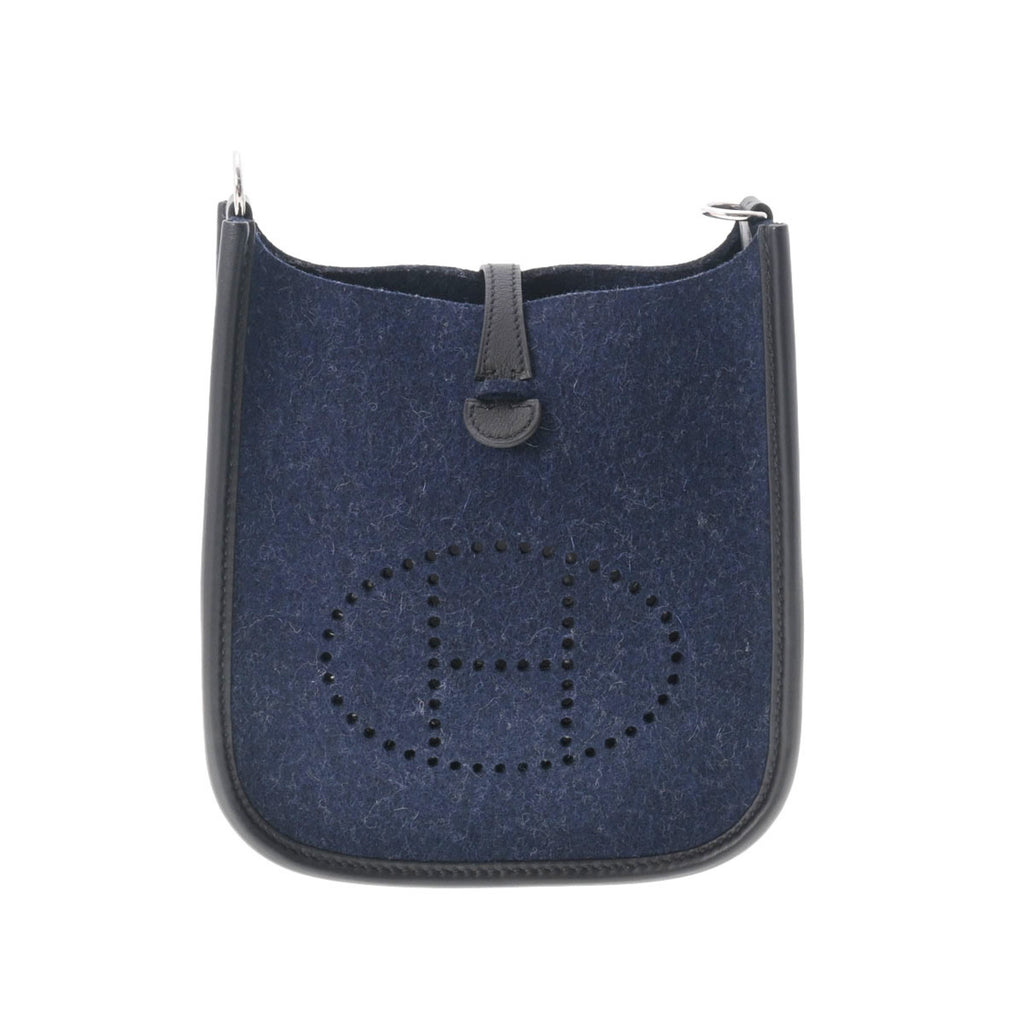 Pre-Owned Navy Felt Shoulder Bag C100801