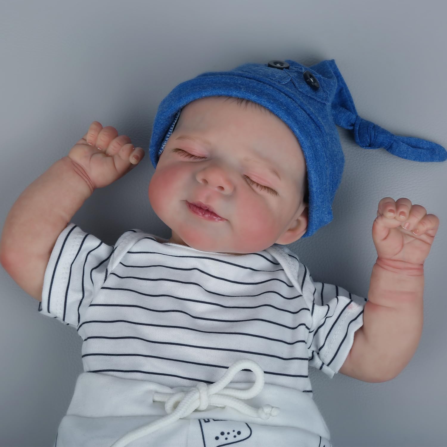 18-Inch Reborn Baby Doll with Soft Cloth Body O501