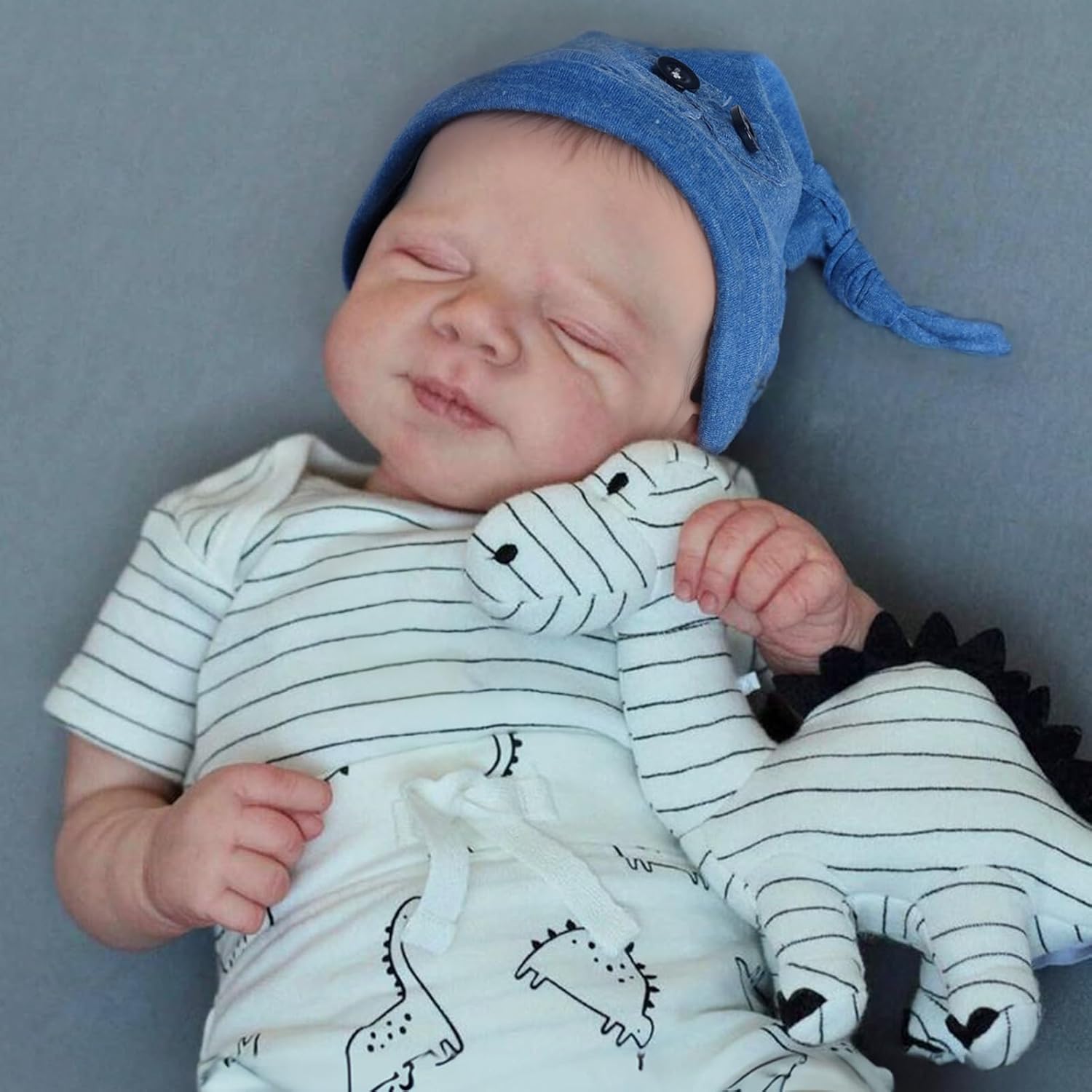 18-Inch Reborn Baby Doll with Soft Cloth Body O501