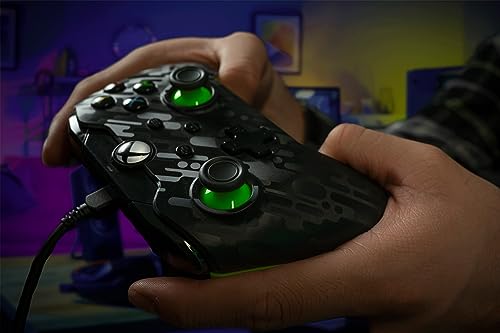 Wired Xbox Game Controller - Dual Vibration Gamepad - Fuse Black/Pink I75727