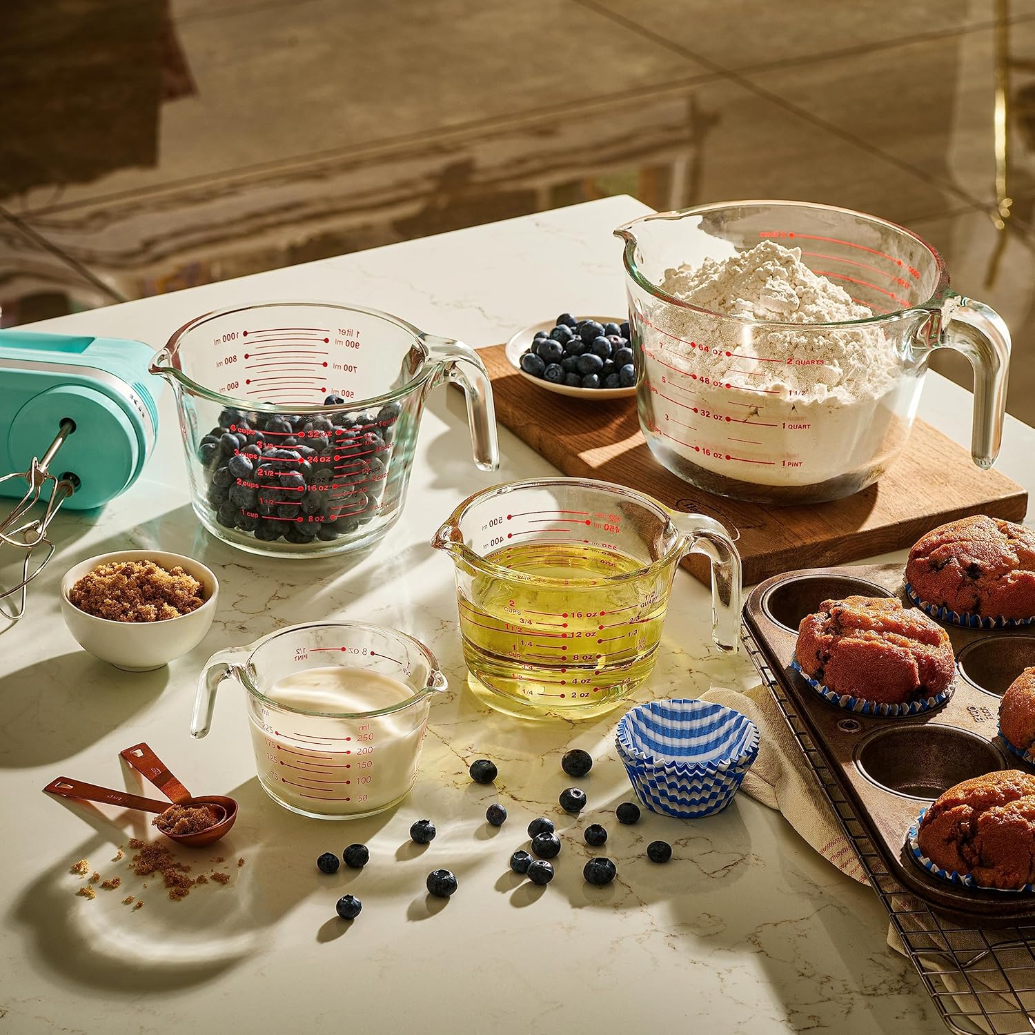 Set of 4 Glass Measuring Cups R946