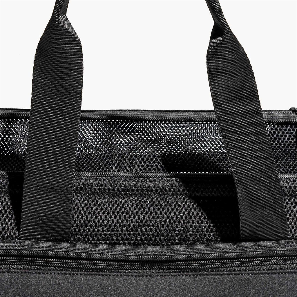 Travel Carrier M8744