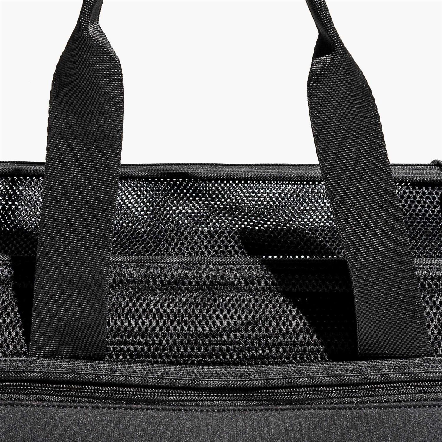 Travel Carrier M8744
