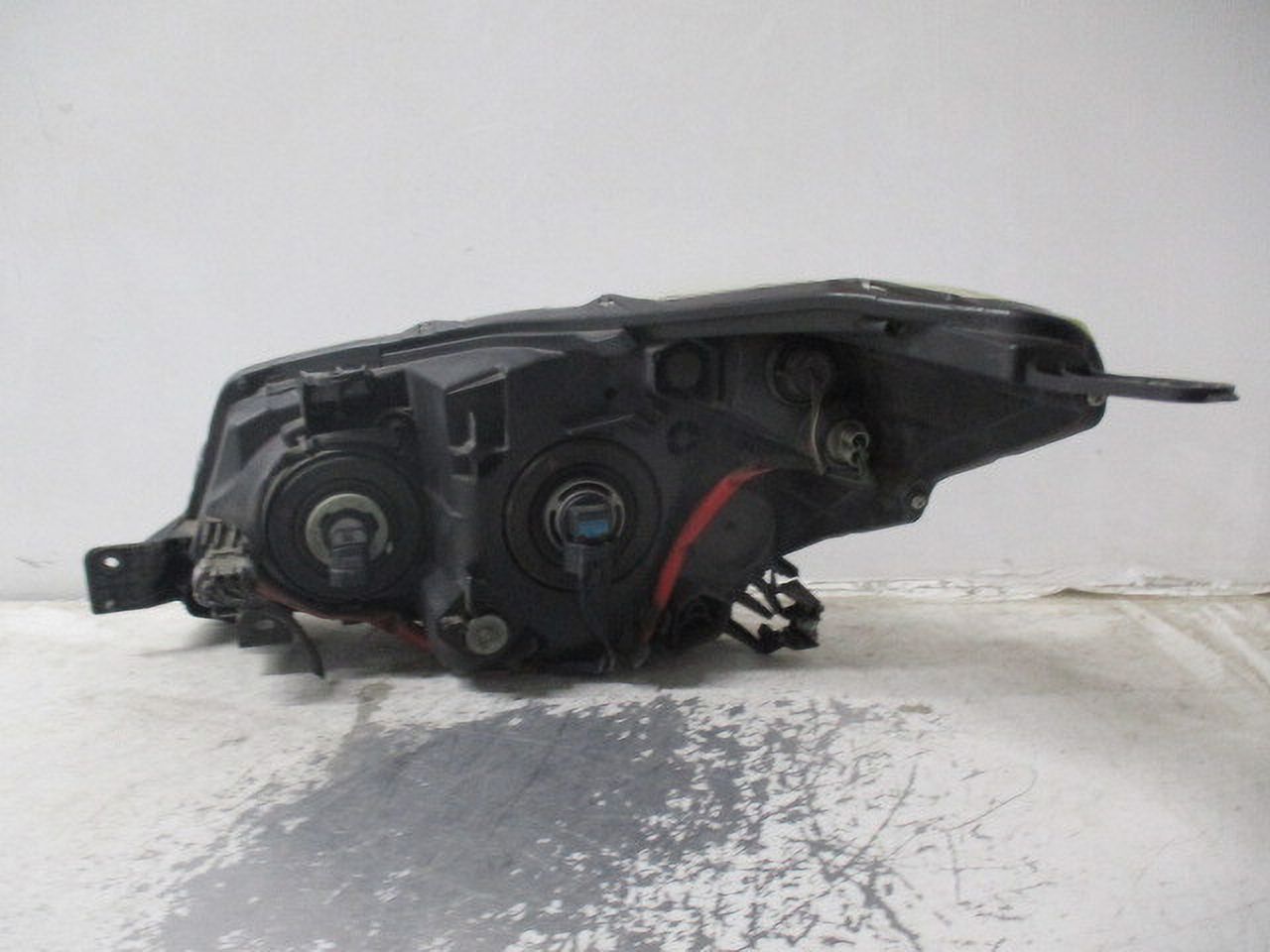 Pre-Owned 2014-2016 Subaru Forester Passenger RH Head Light Lamp U4303