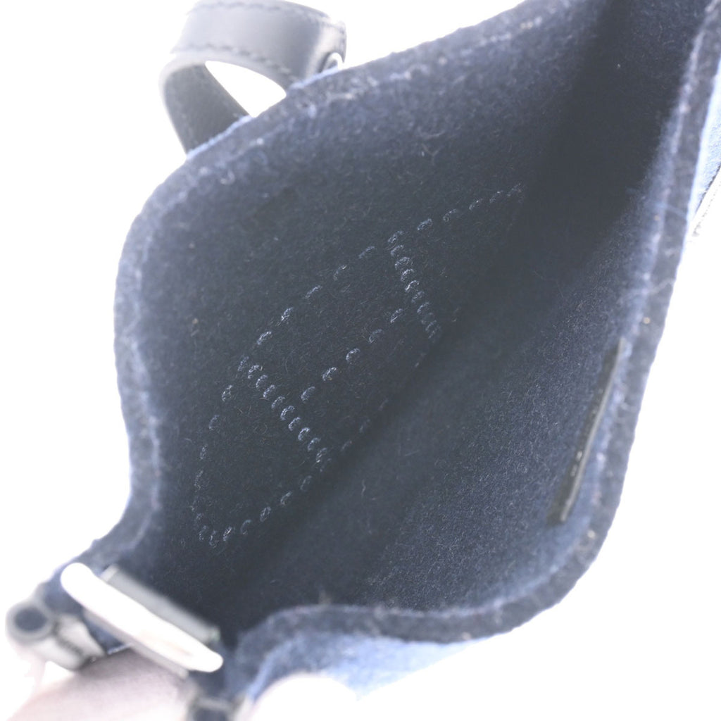 Pre-Owned Navy Felt Shoulder Bag C100801