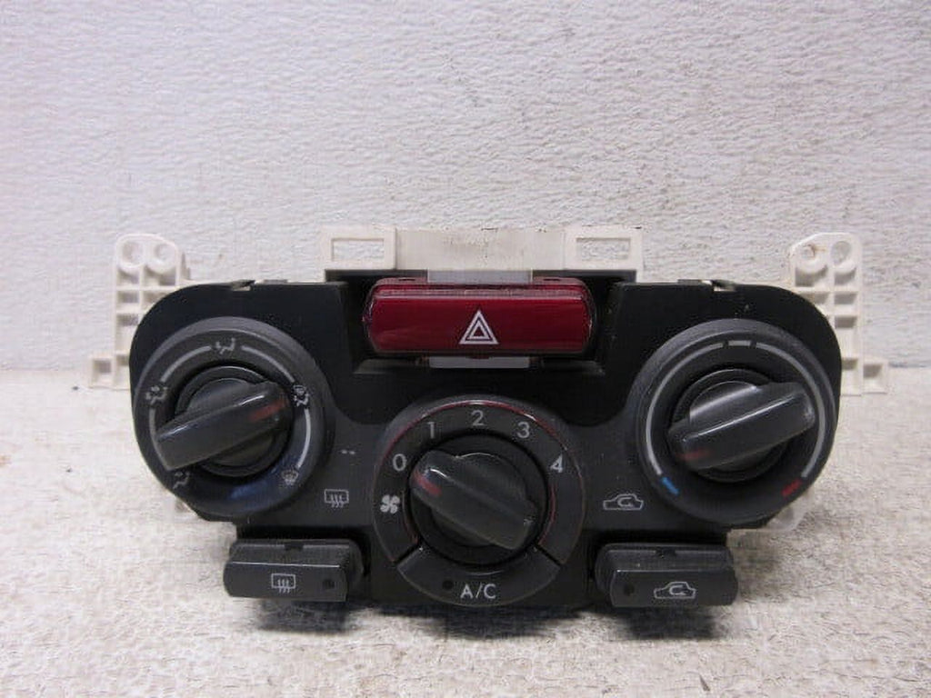Pre-Owned 2009-2013 Subaru Forester Heat A/C Temperature Control Unit O47017