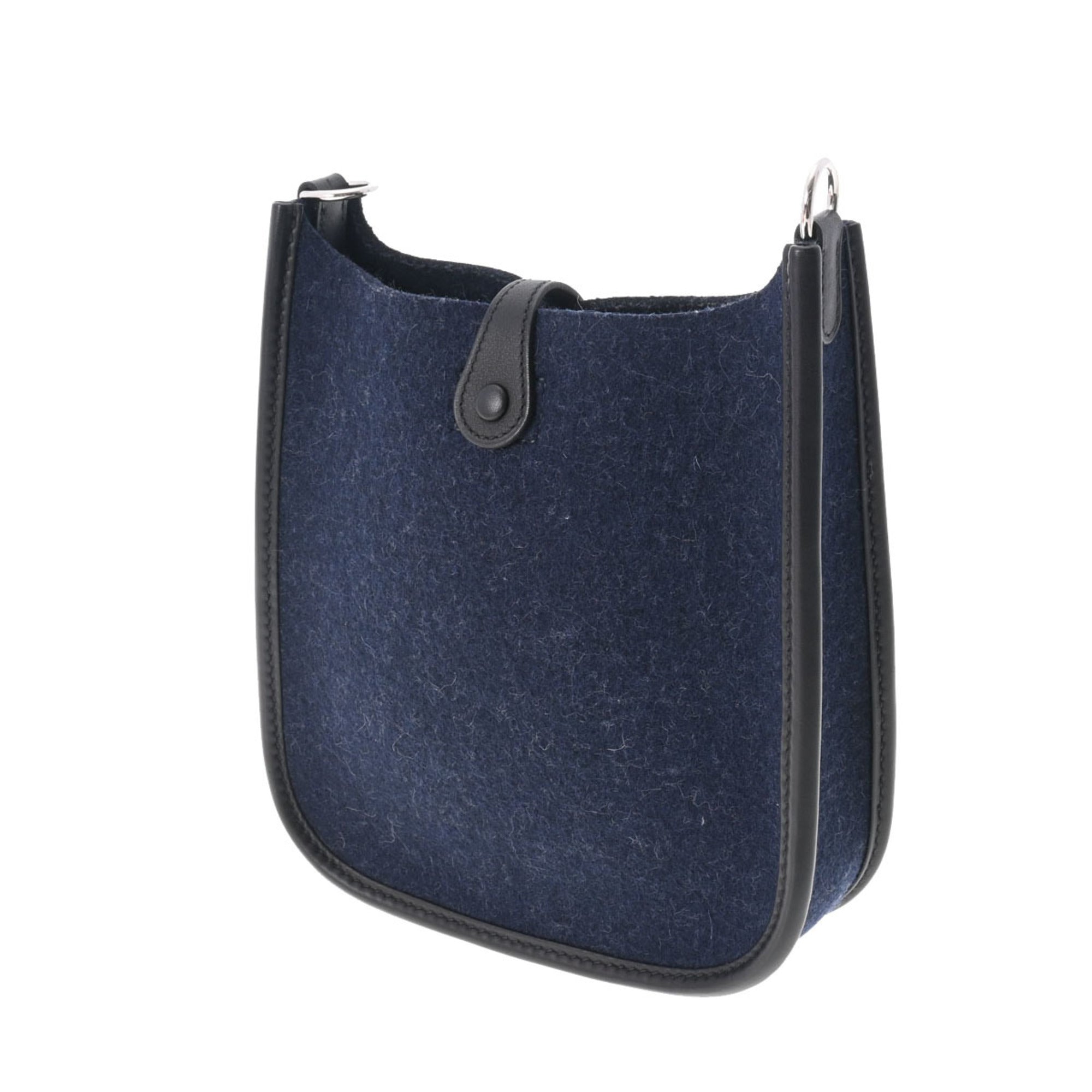Pre-Owned Navy Felt Shoulder Bag C100801