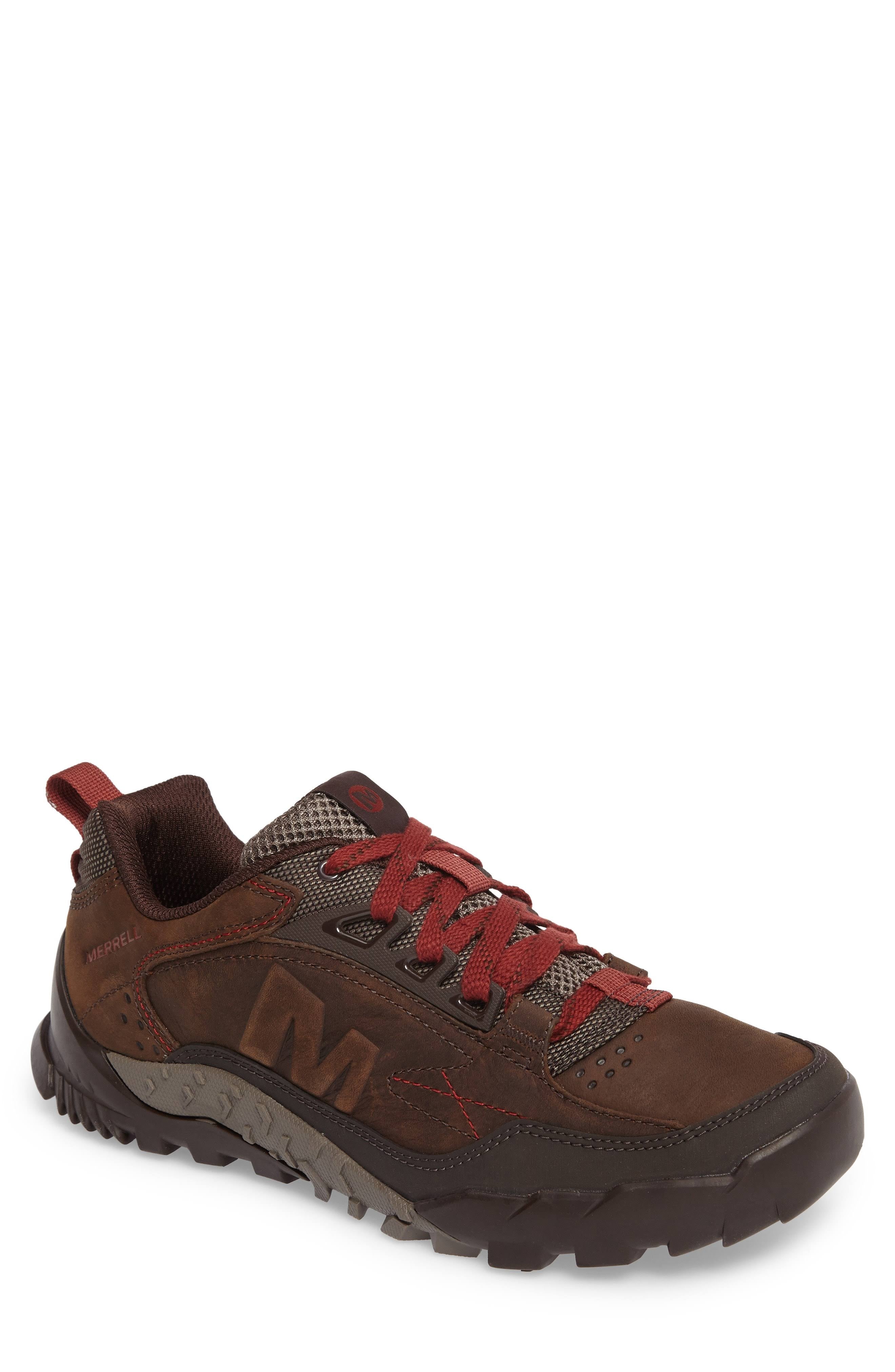Clay Annex Trak Low Hiking Shoes V356219